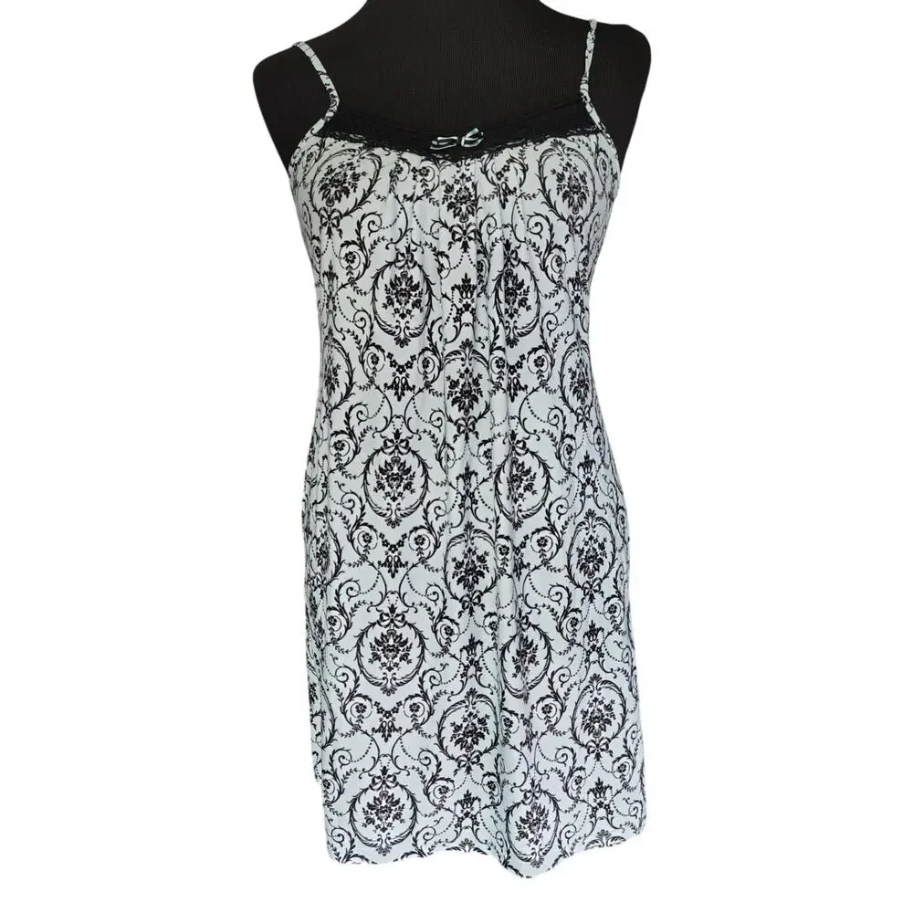 Damask Intimates Babydoll Nightgown Women's Small Black Lace Silky Slip Chemise